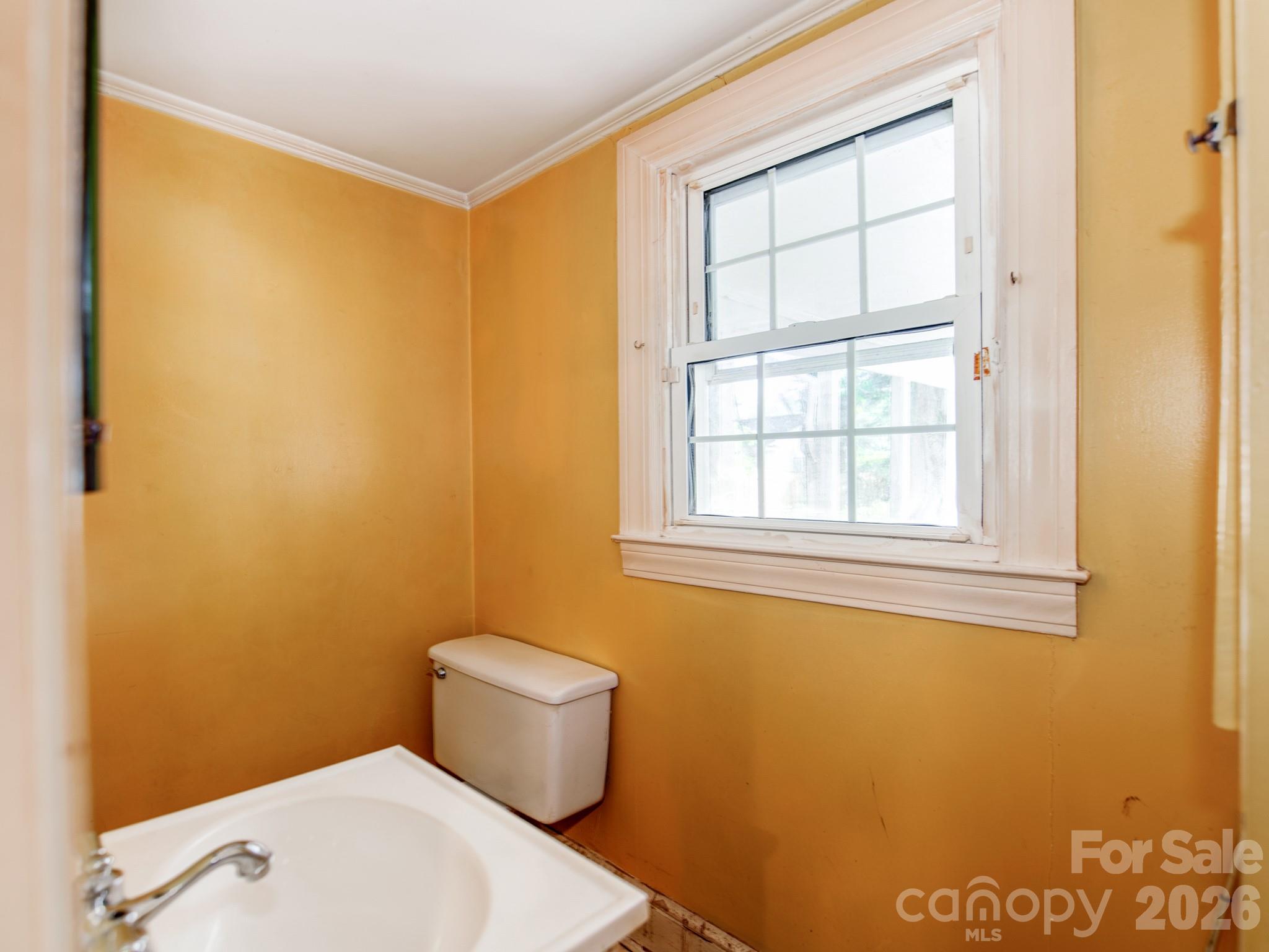 713 Lee Street Property Photo 21