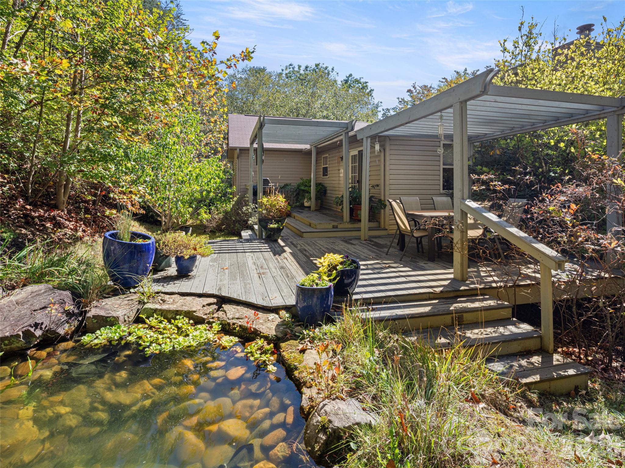 22 Evening Shade Drive Property Photo 19