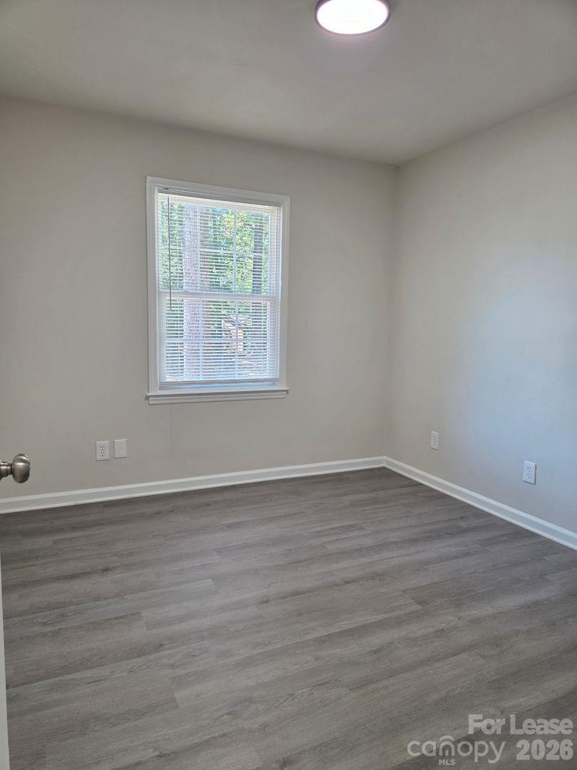 5143 Delivau Drive Property Photo 9