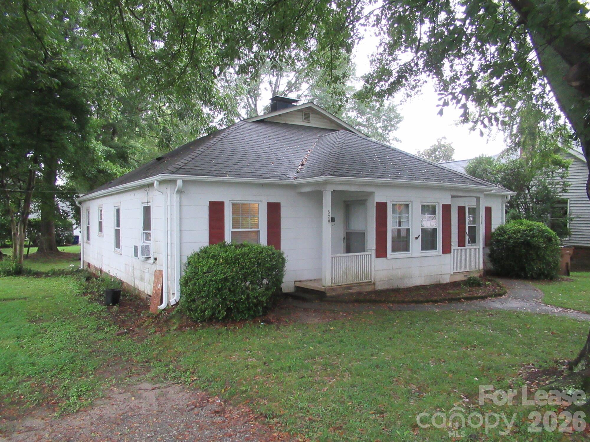 520 E Pine Street Property Photo 1