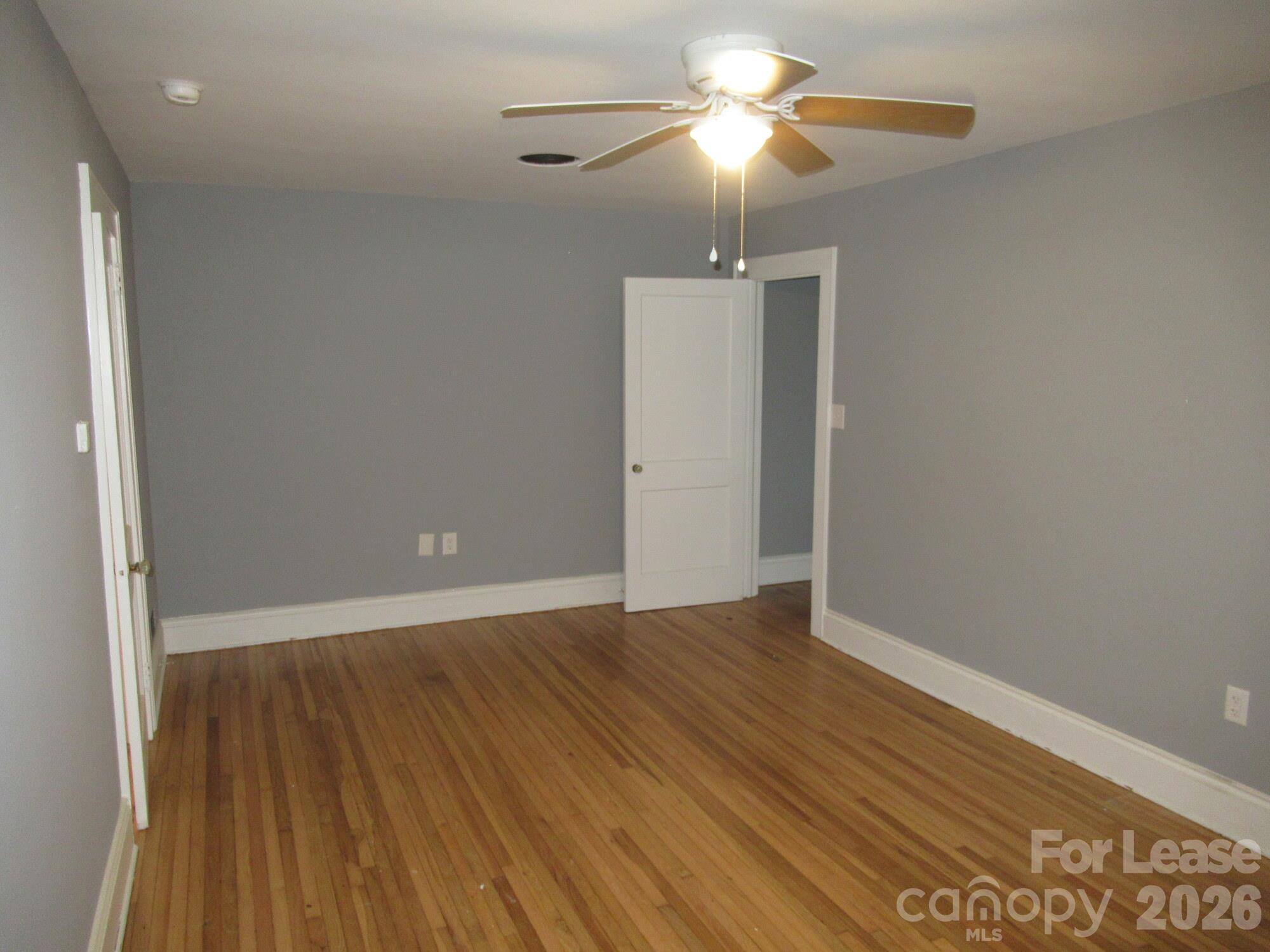 520 E Pine Street Property Photo 4