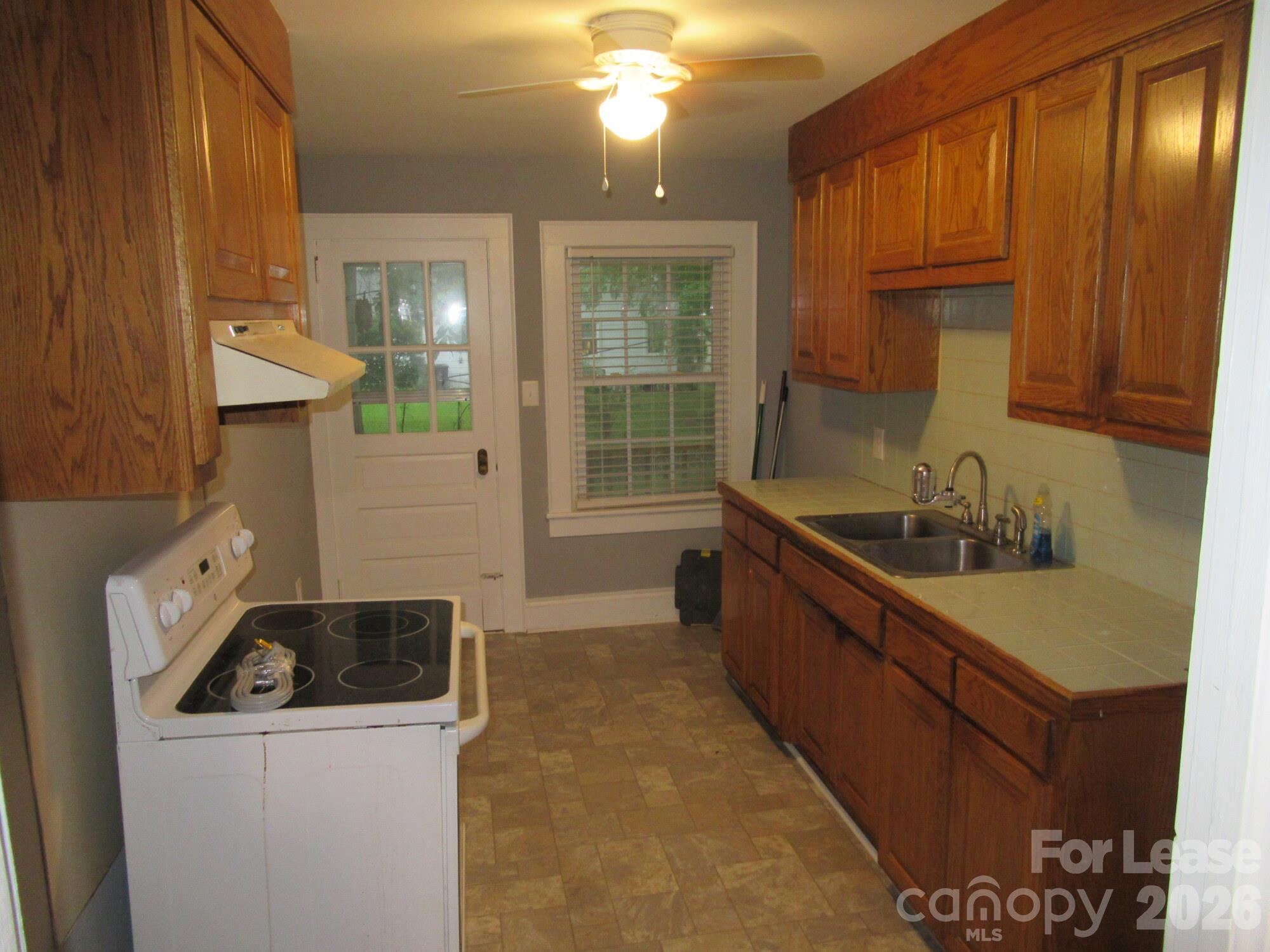 520 E Pine Street Property Photo 5
