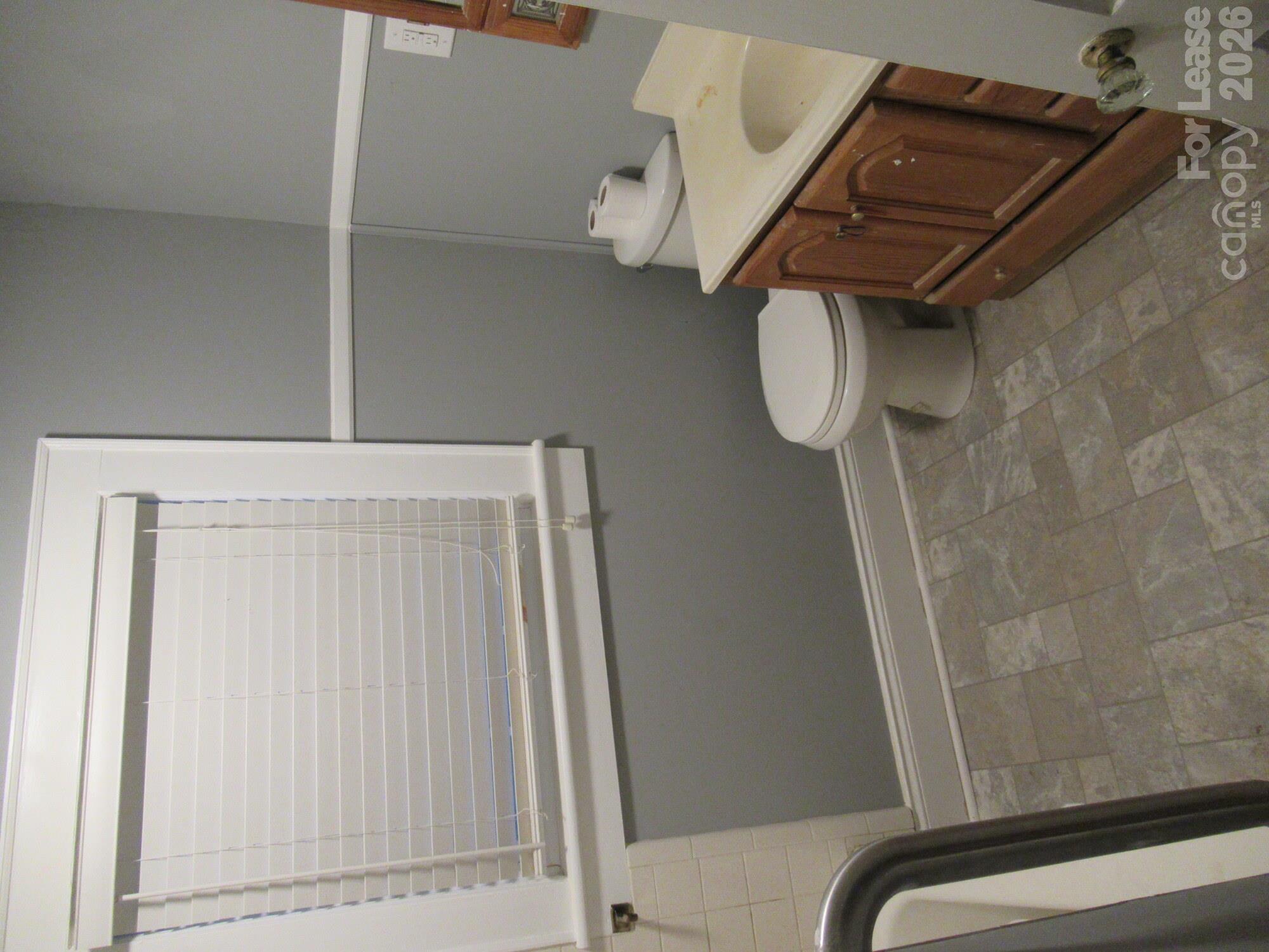 520 E Pine Street Property Photo 9