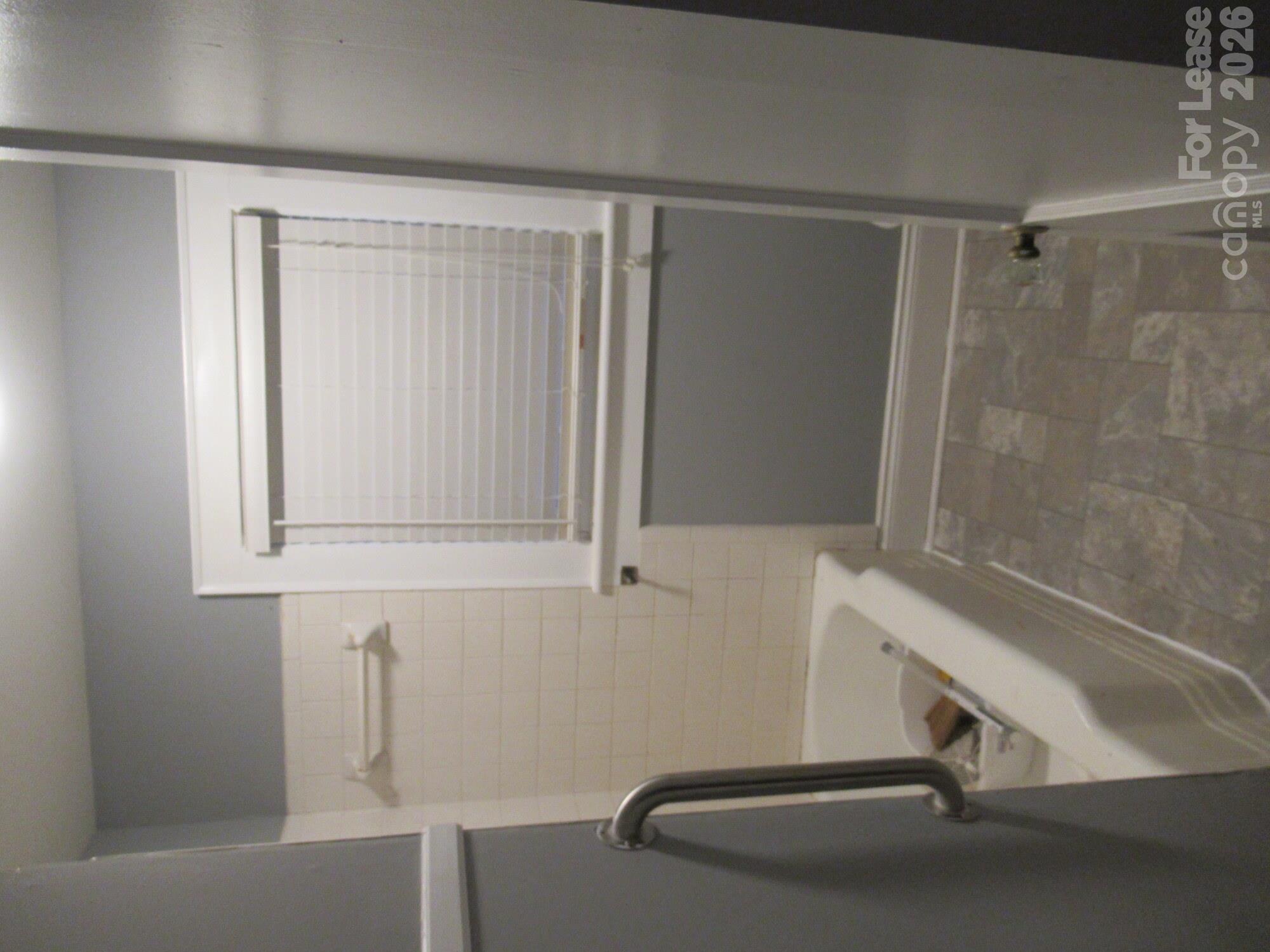 520 E Pine Street Property Photo 10