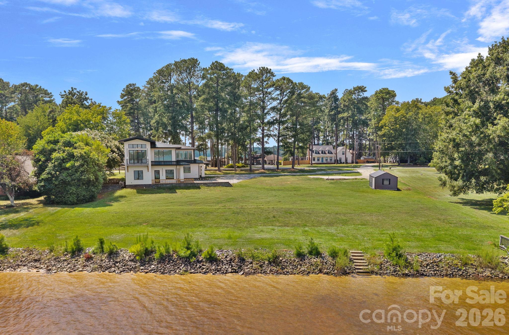 627 Isle Of Pines Road Property Photo 8