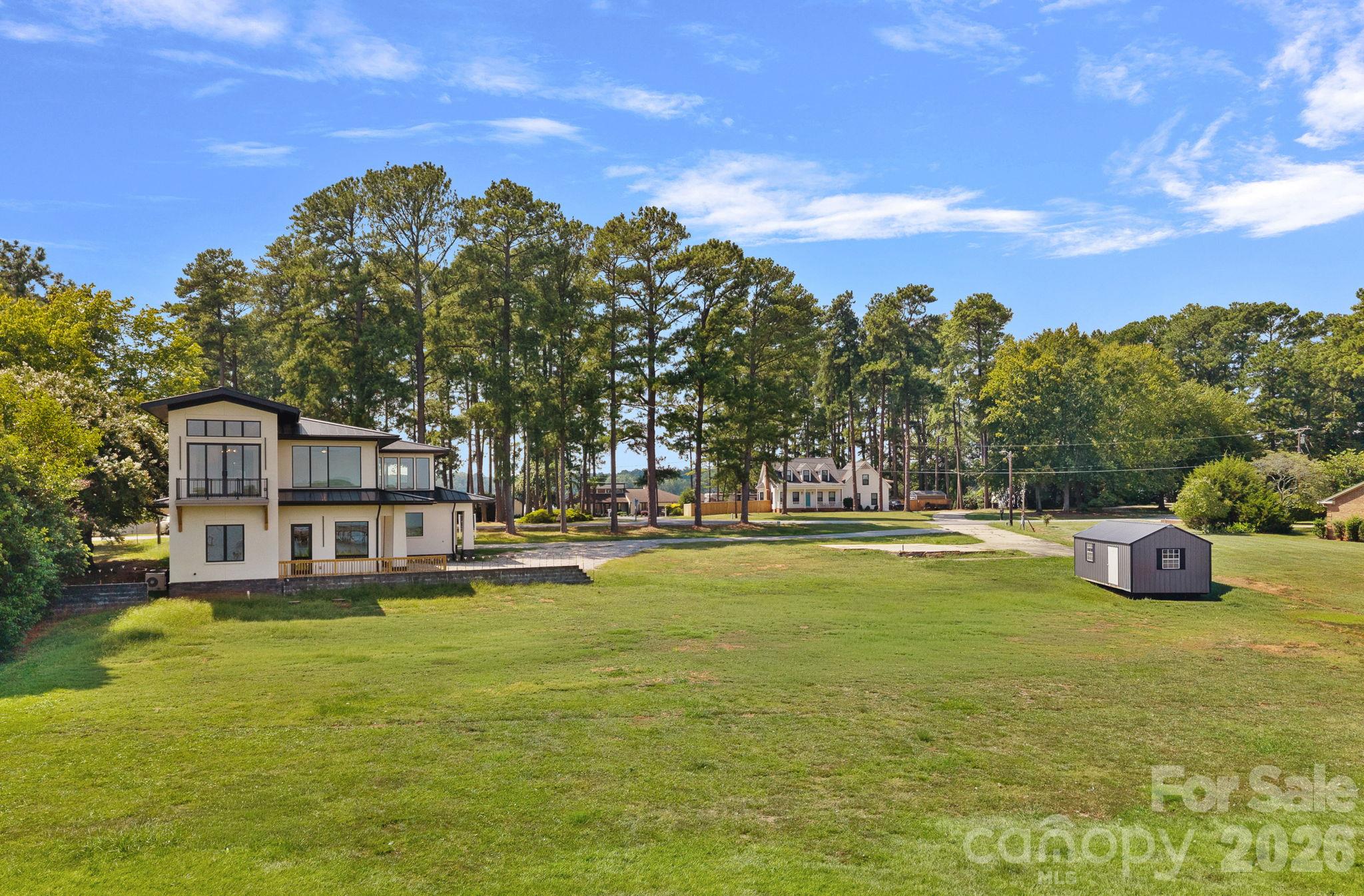 627 Isle Of Pines Road Property Photo 9