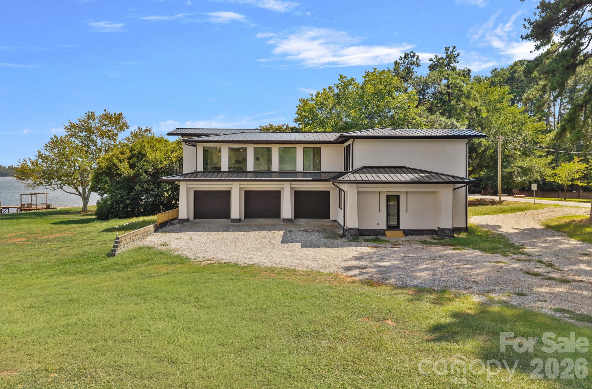 627 Isle Of Pines Road Property Photo 11