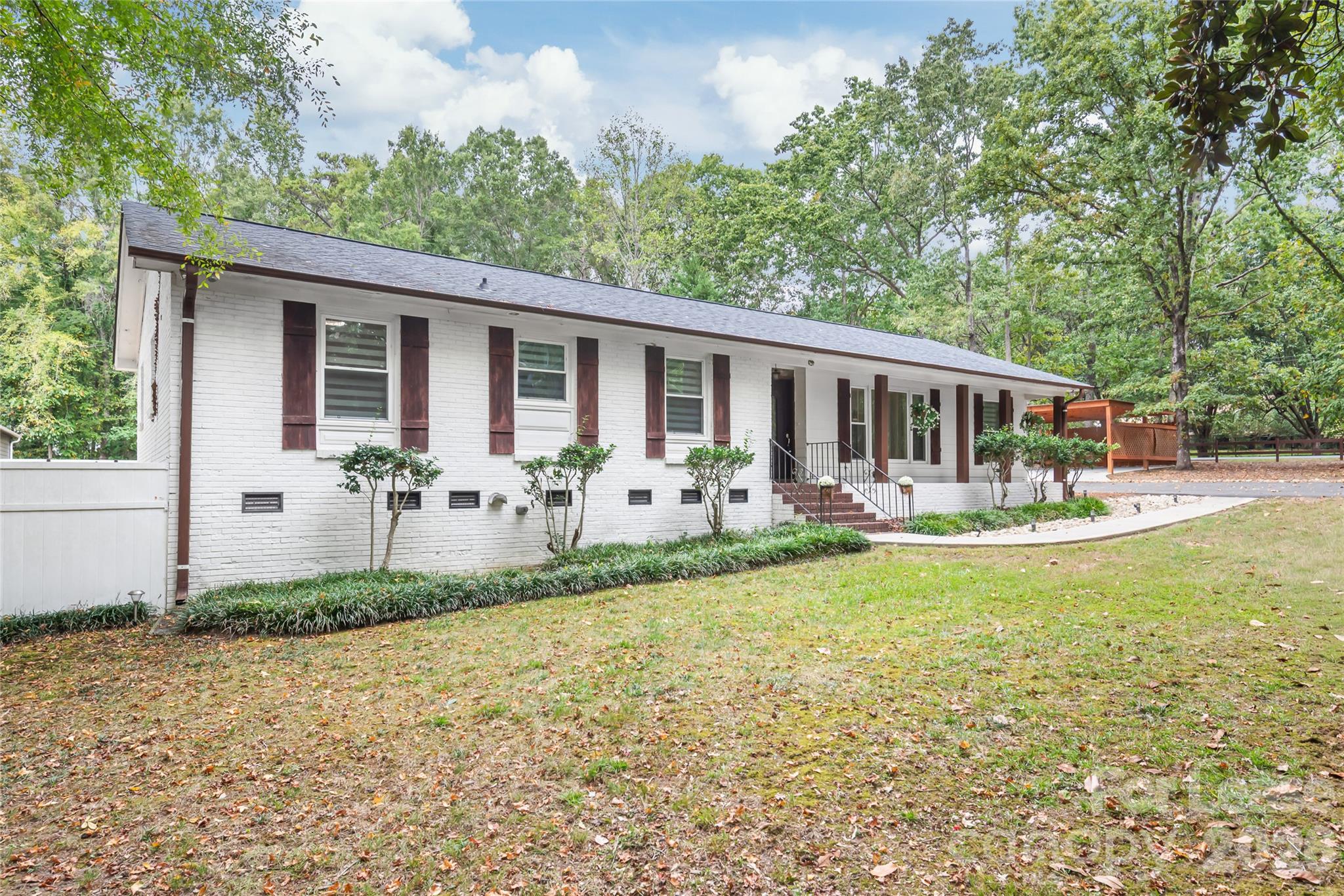 2600 E Providence Drive Property Photo 1