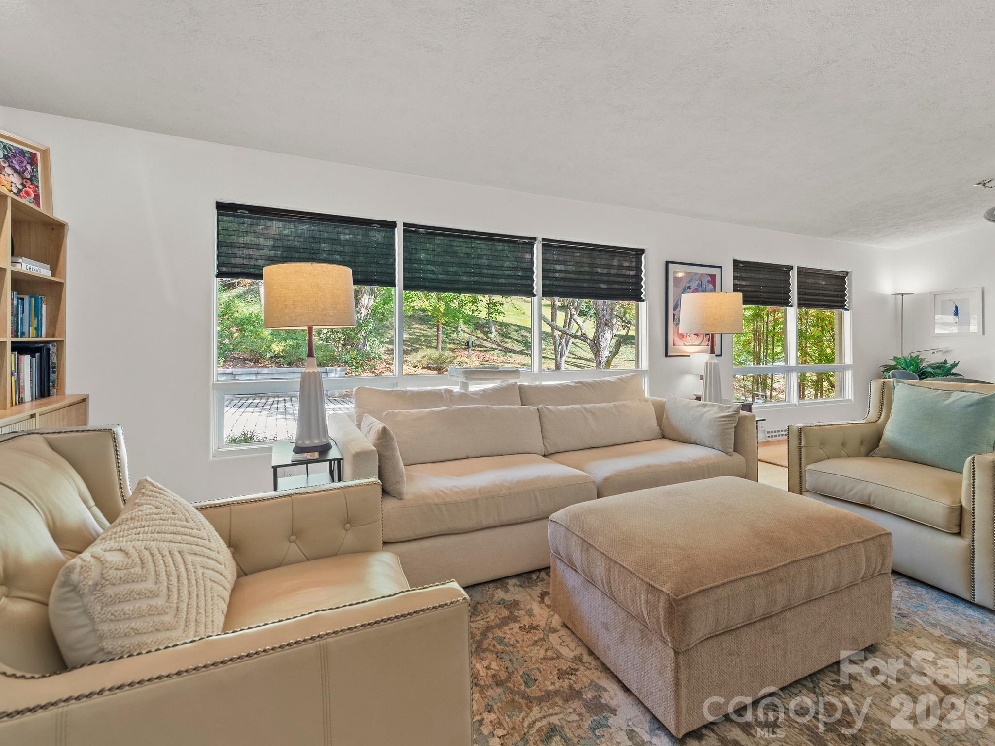 160 Stratford Road Property Photo 8