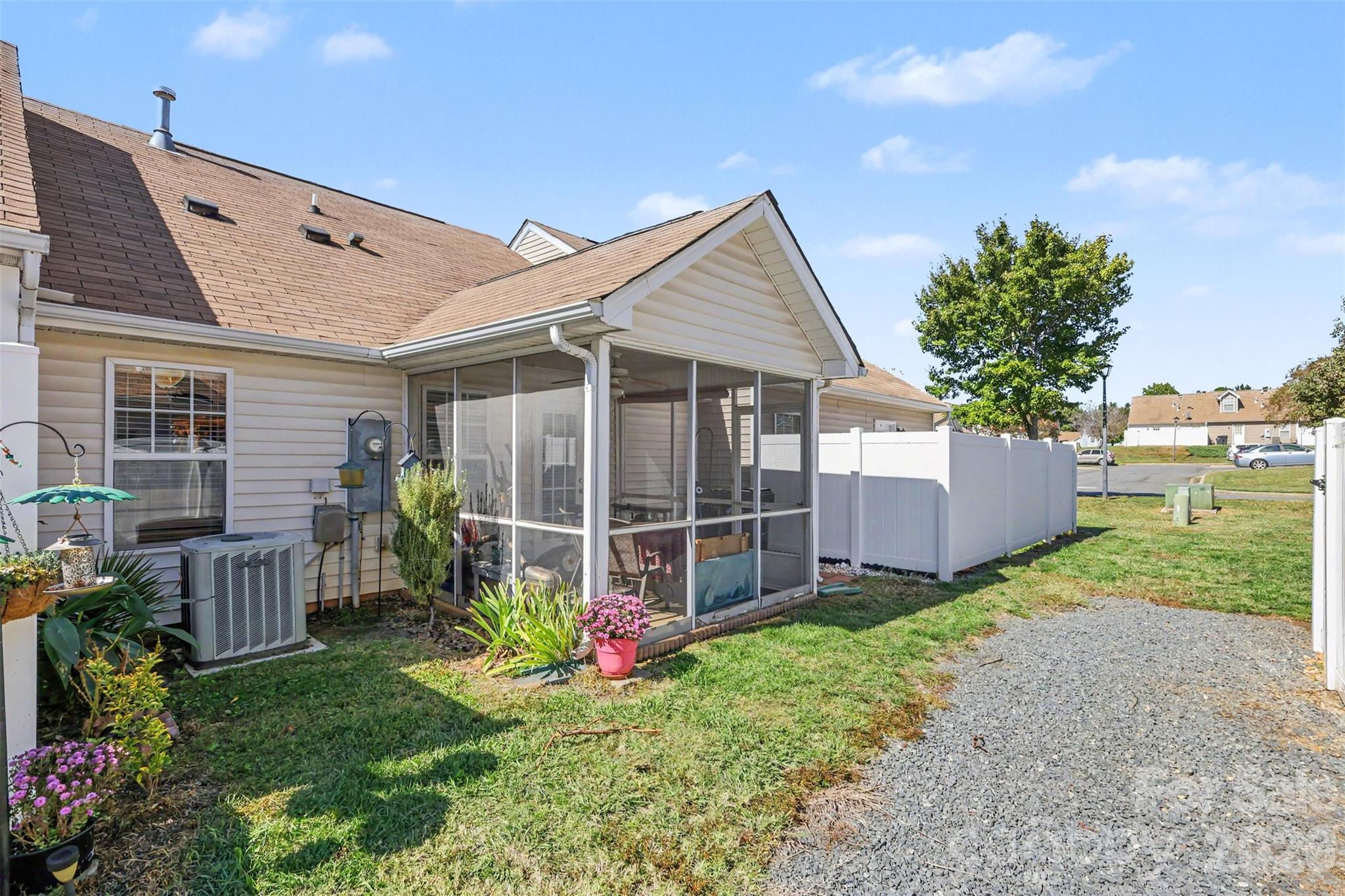 9009 Jordan Creek Court Property Photo 17