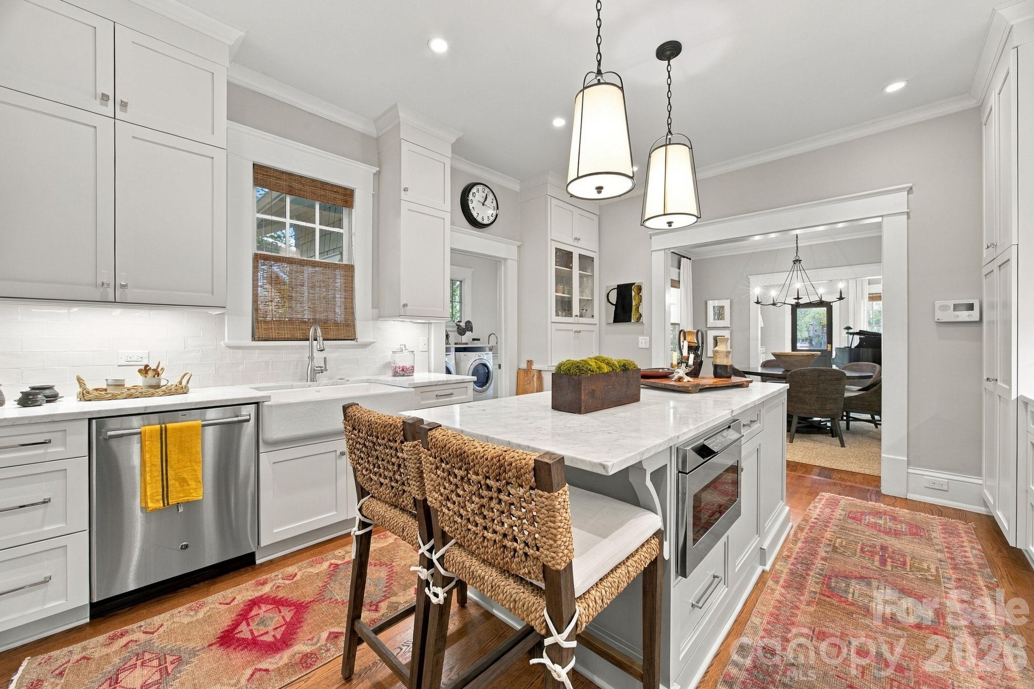 1912 Park Road Property Photo 8