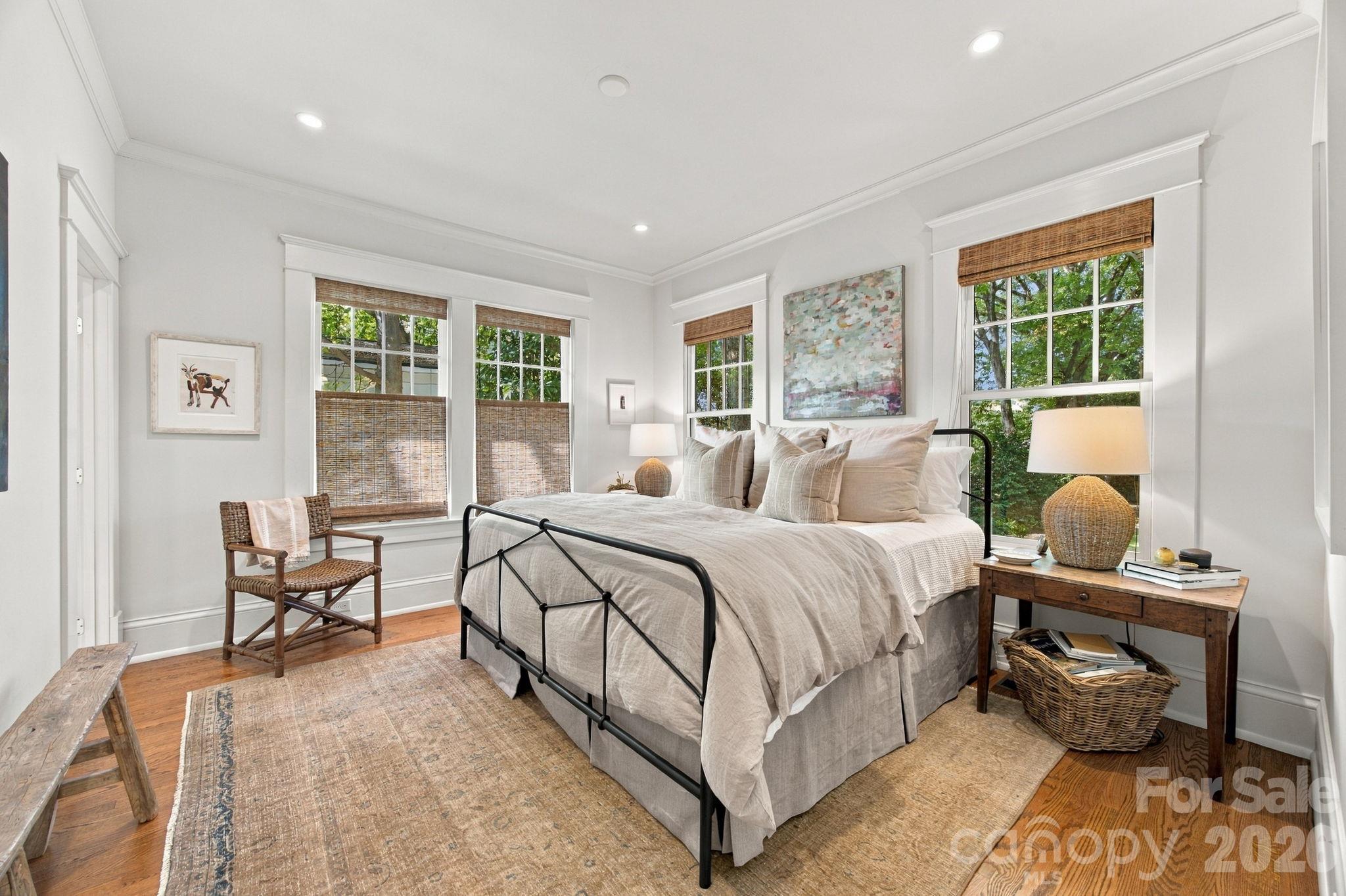 1912 Park Road Property Photo 12