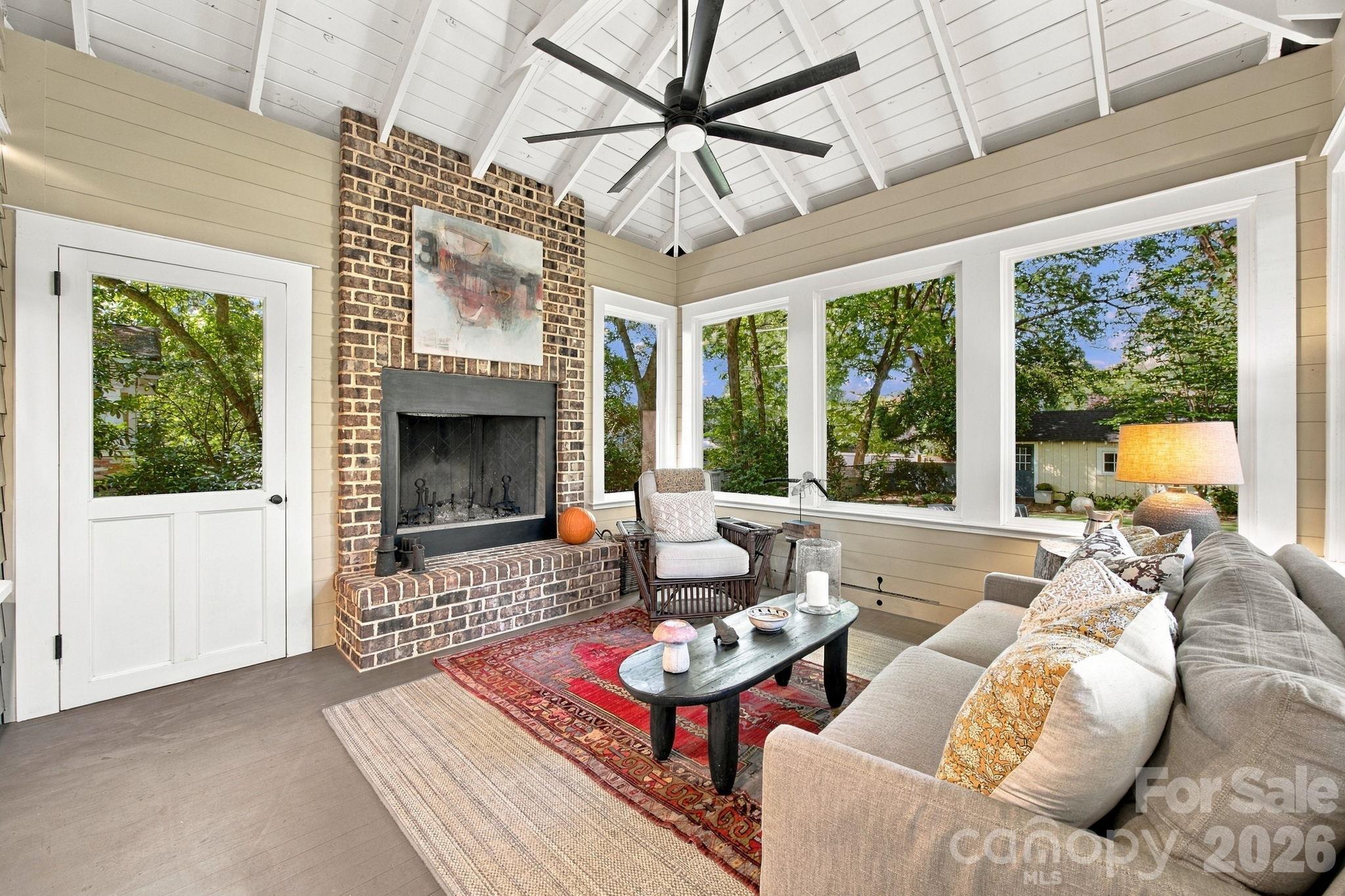 1912 Park Road Property Photo 21