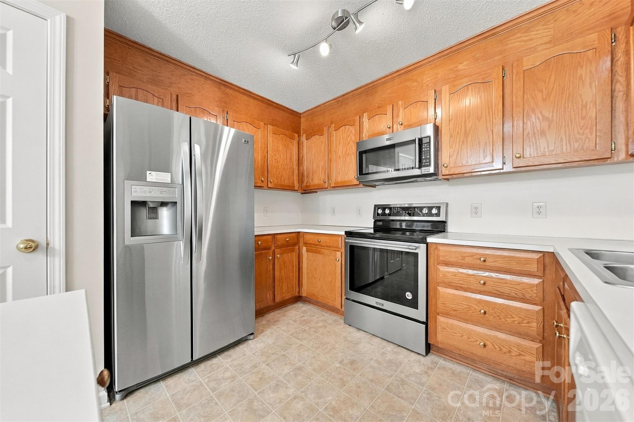 4876 Sandstone Drive Property Photo 18