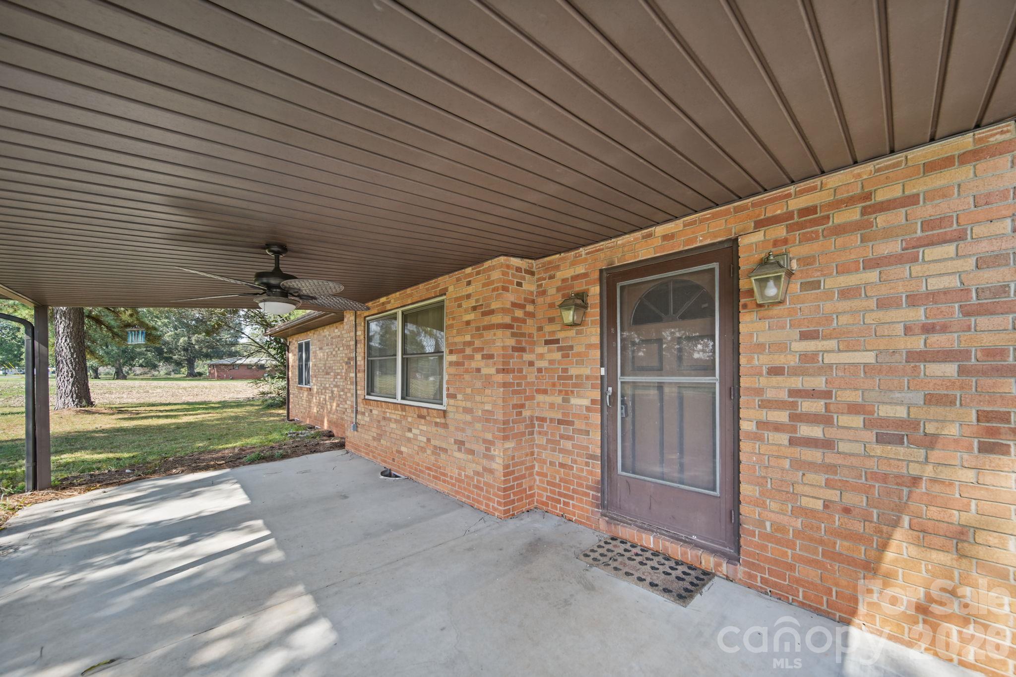 835 Holshouser Road Property Photo 2