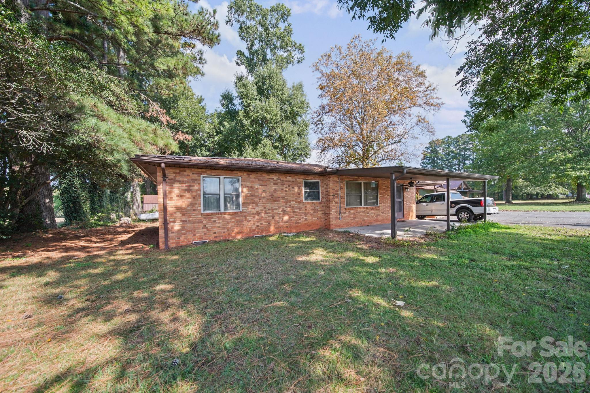 835 Holshouser Road Property Photo 3