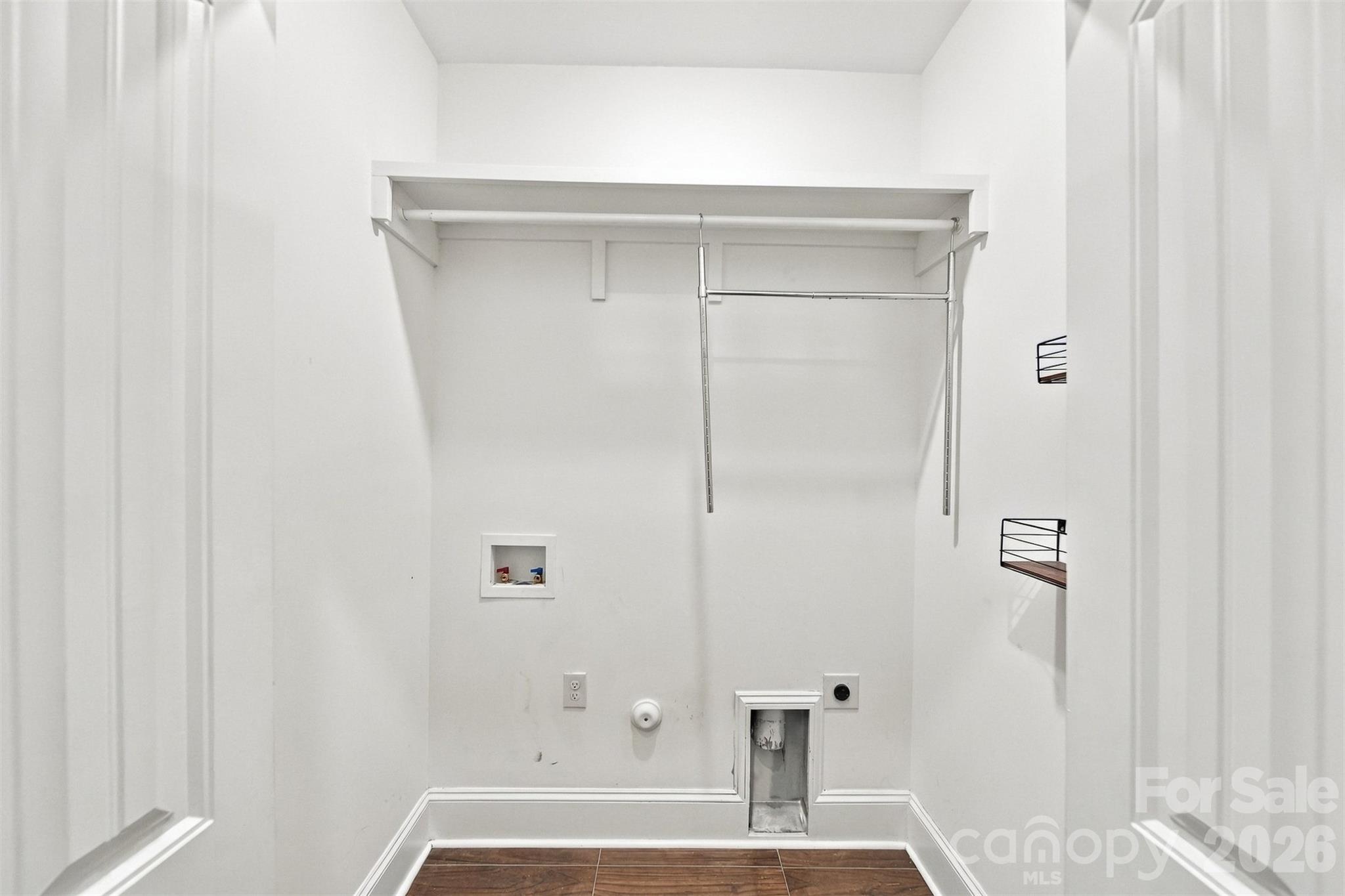 329 W F Street Property Photo 26