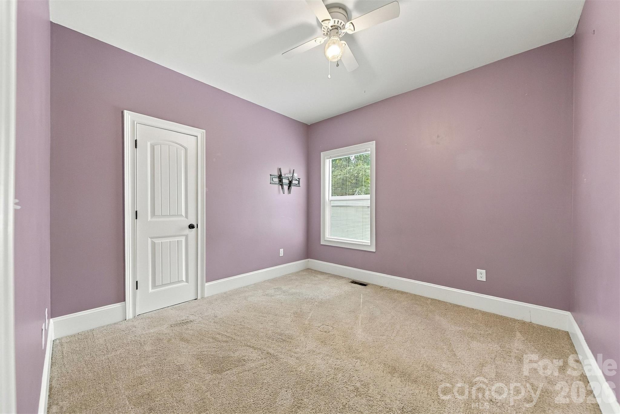329 W F Street Property Photo 29