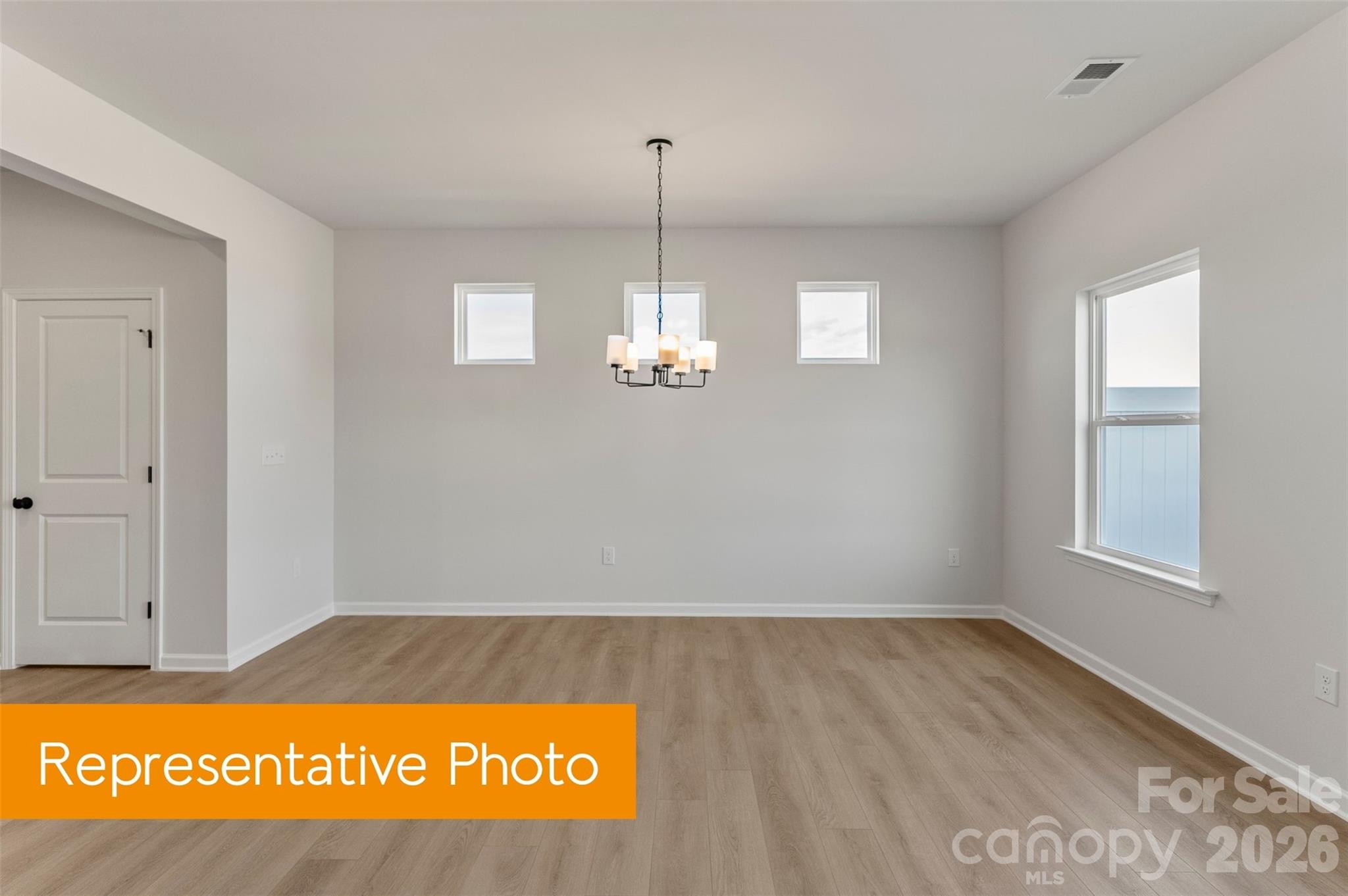 5414 Starfall Way Property Photo 4