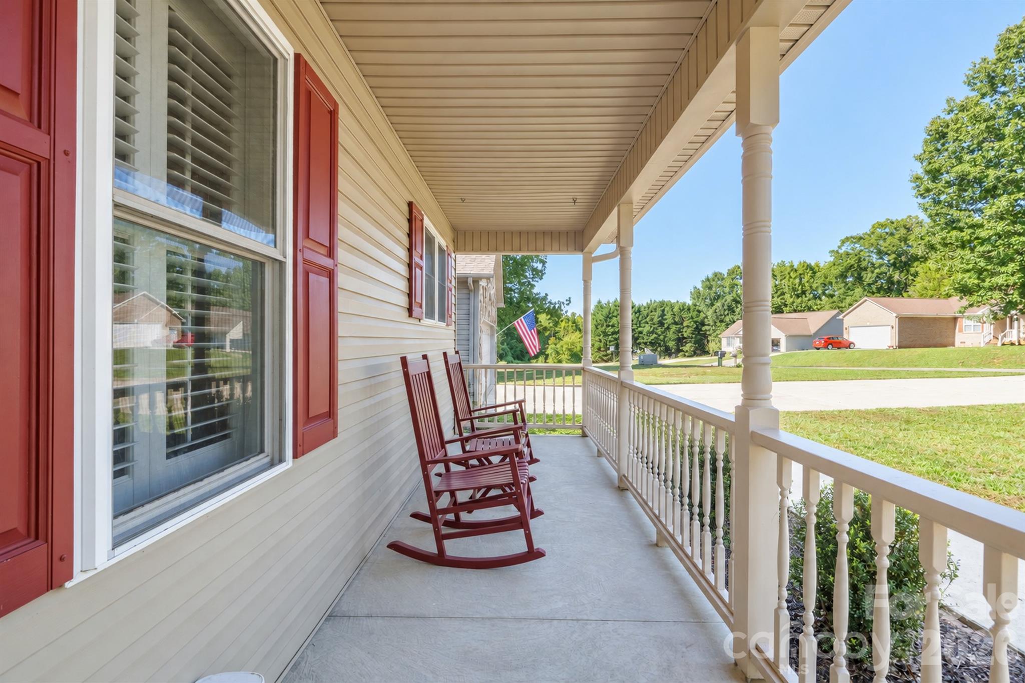 1459 Angela Court Property Photo 4