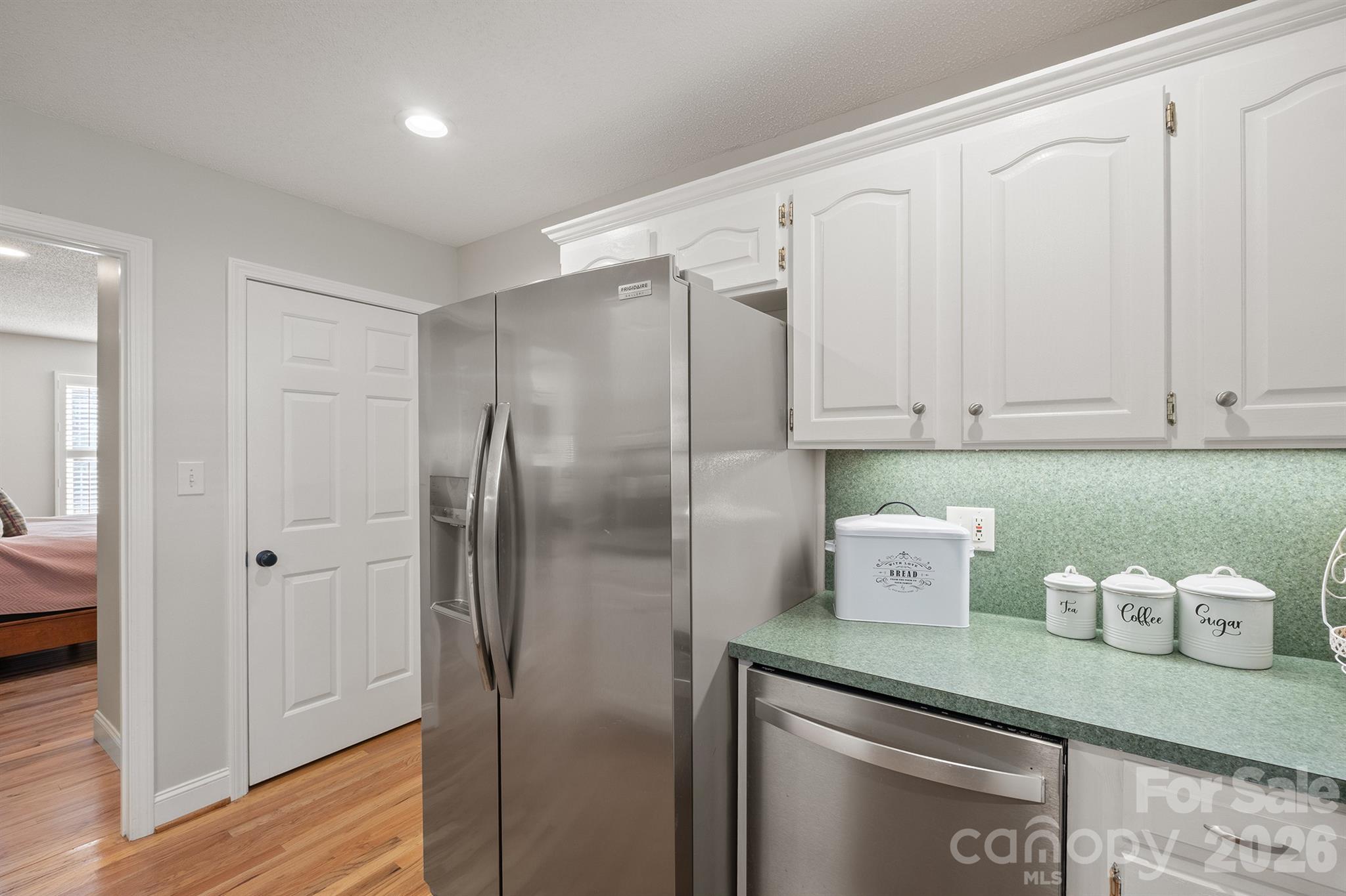 1459 Angela Court Property Photo 14
