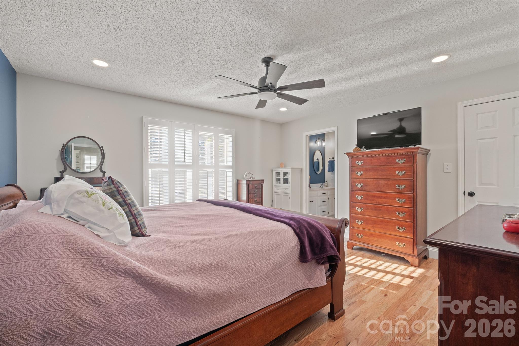 1459 Angela Court Property Photo 18