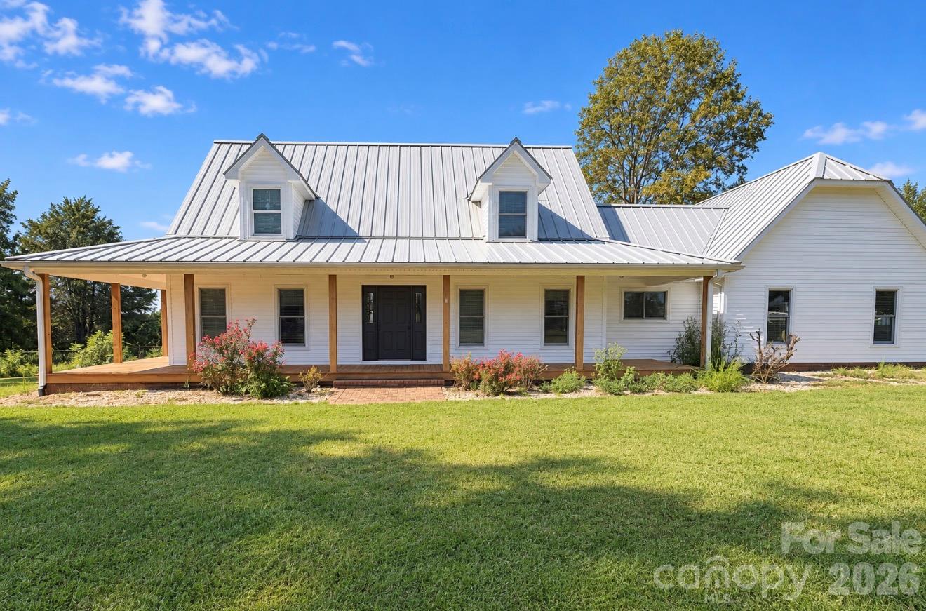 2405 Startown Road Property Photo 1