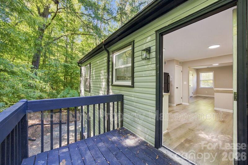 909 Carolina Avenue 8 Property Photo 1