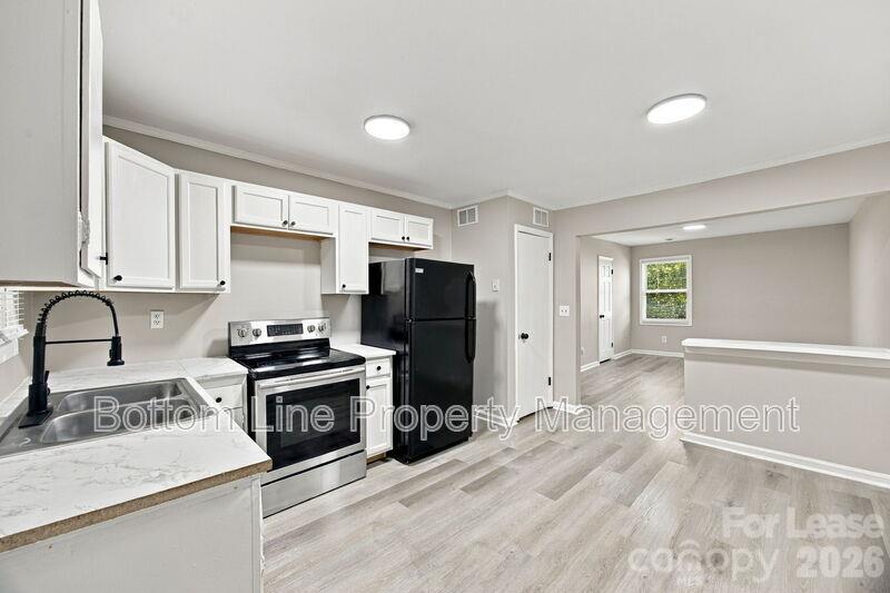 909 Carolina Avenue 8 Property Photo 5