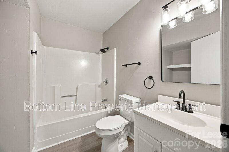 909 Carolina Avenue 8 Property Photo 14
