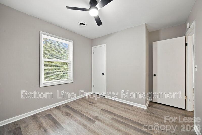909 Carolina Avenue 8 Property Photo 18