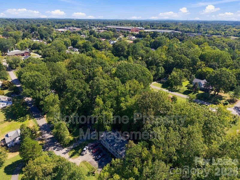 909 Carolina Avenue 8 Property Photo 21