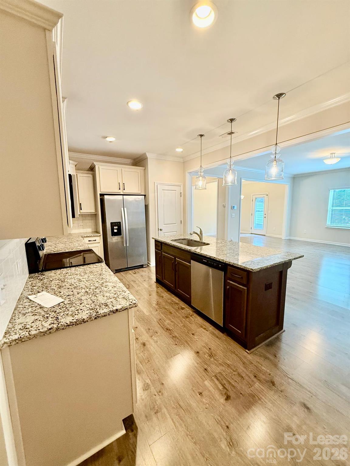 615 Samet Street Property Photo 5