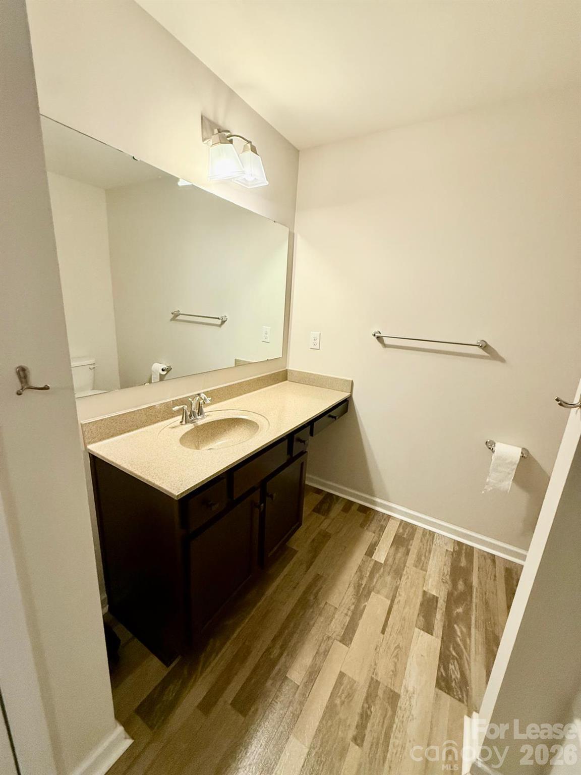615 Samet Street Property Photo 28