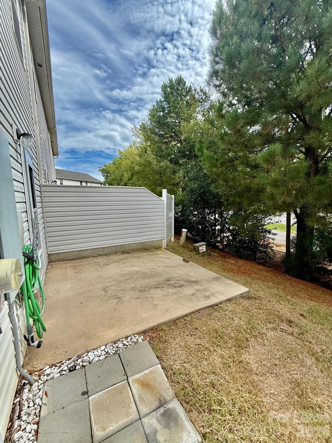 615 Samet Street Property Photo 32