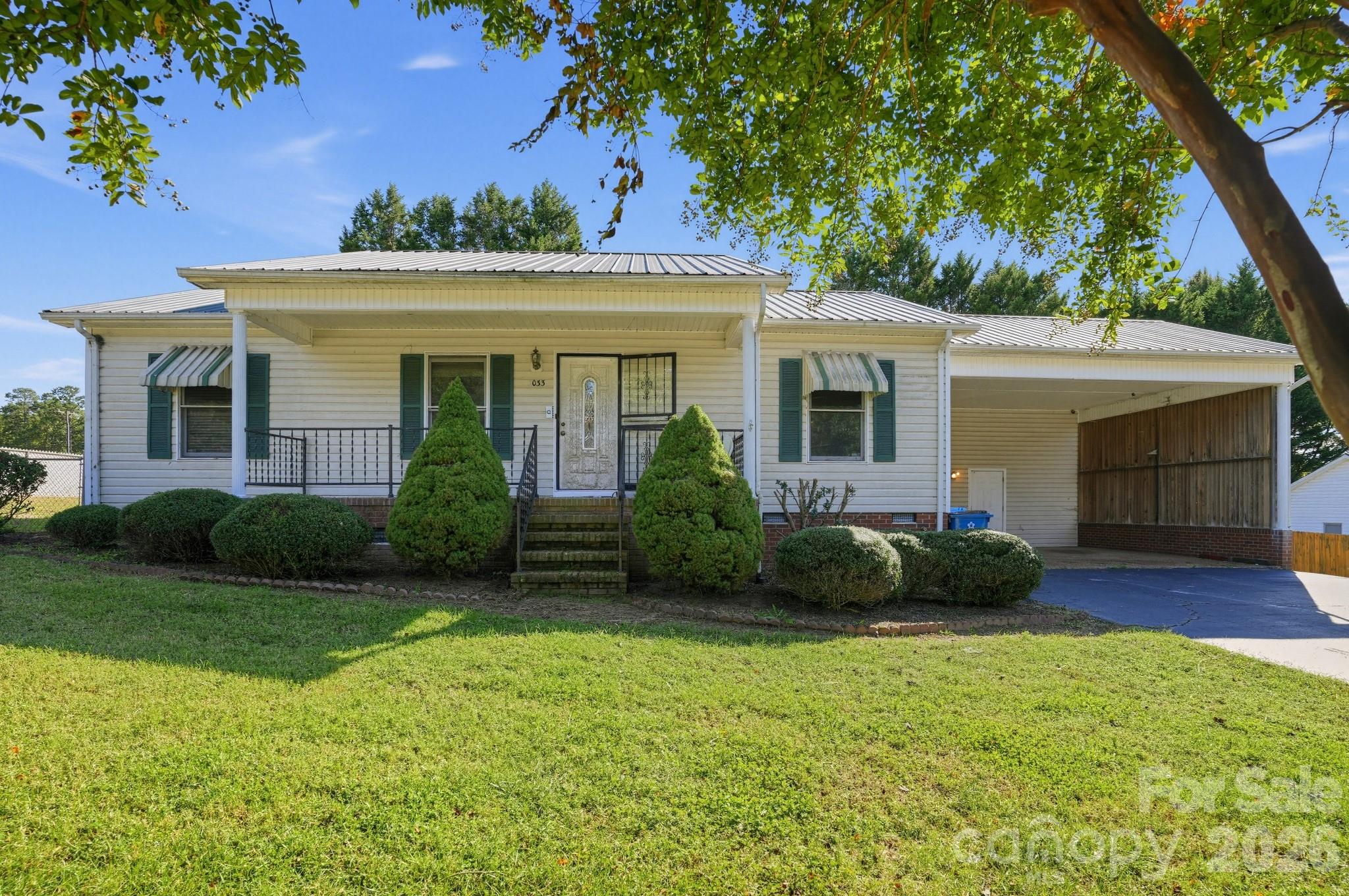 3033 26th Street Lane Property Photo 1