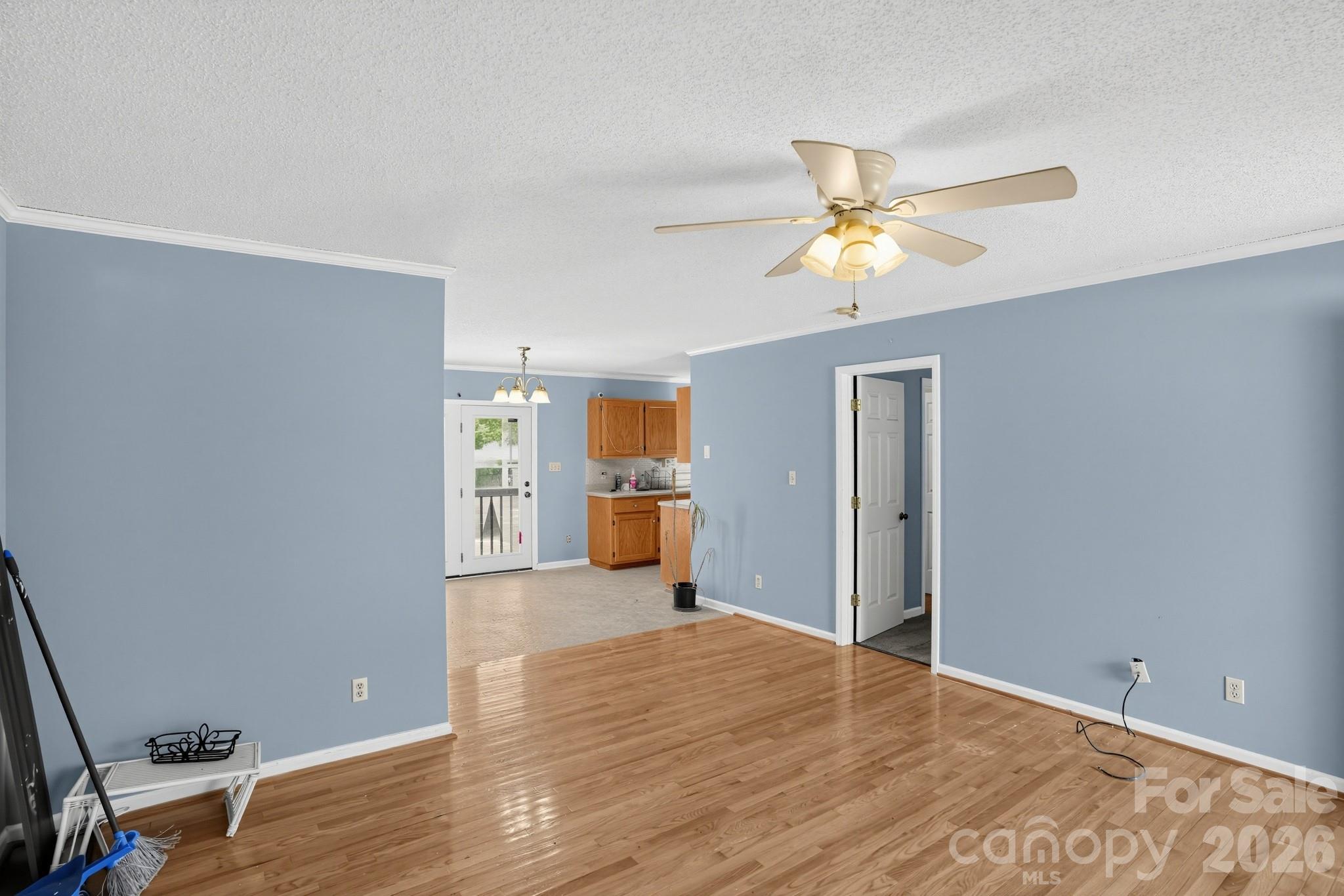 3033 26th Street Lane Property Photo 4