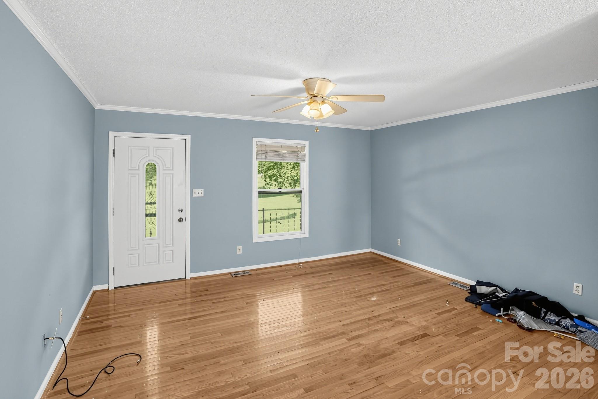 3033 26th Street Lane Property Photo 6