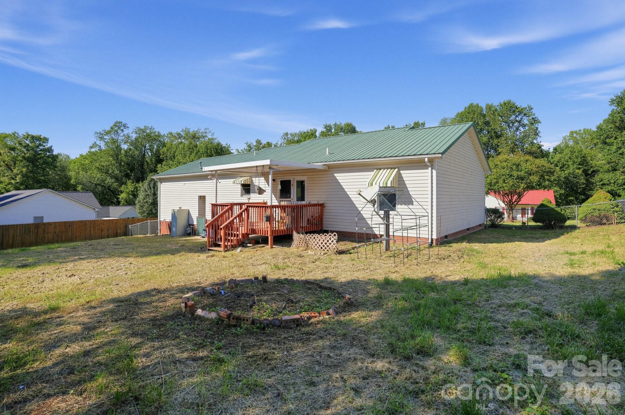 3033 26th Street Lane Property Photo 21