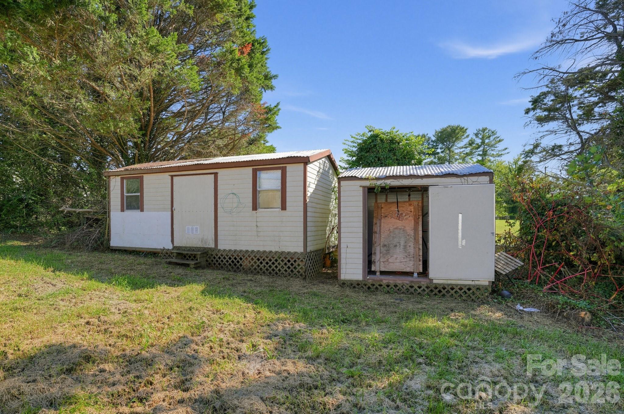 3033 26th Street Lane Property Photo 28