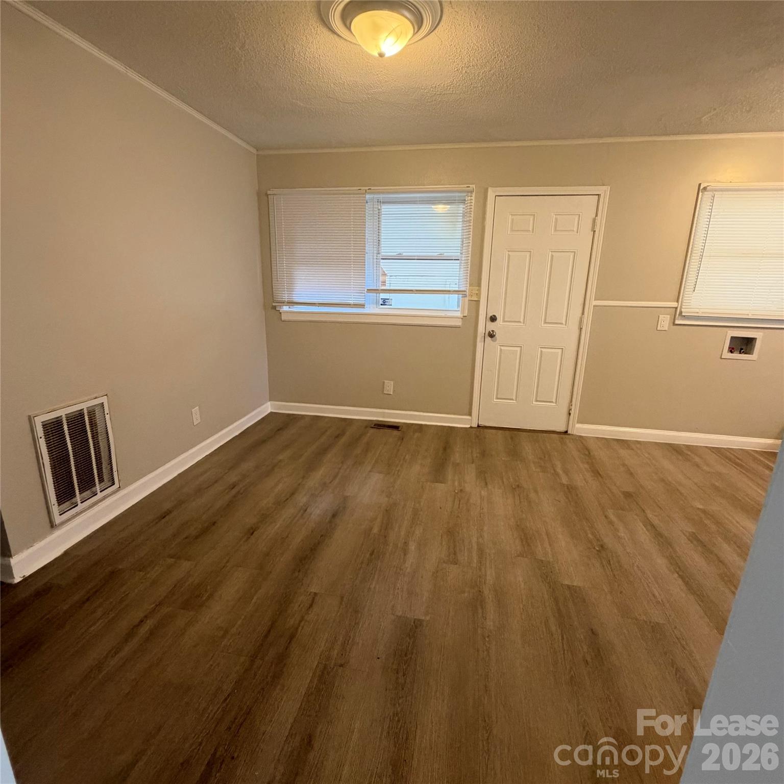 1216 White Plains Road Property Photo 3