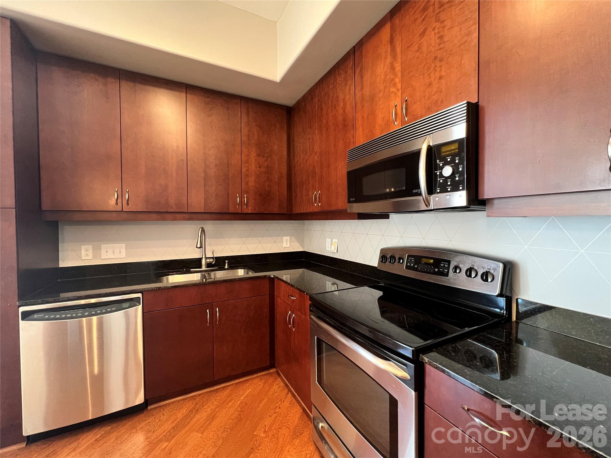 4625 Piedmont Row Drive 706 E Property Photo 2