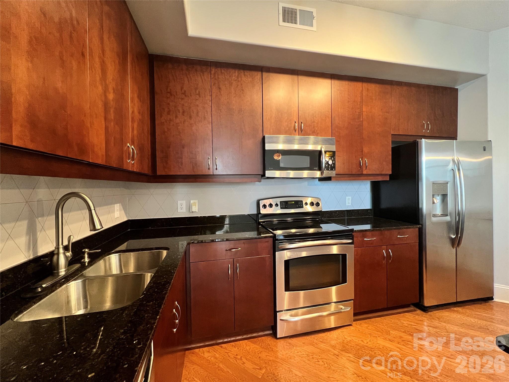 4625 Piedmont Row Drive 706 E Property Photo 3