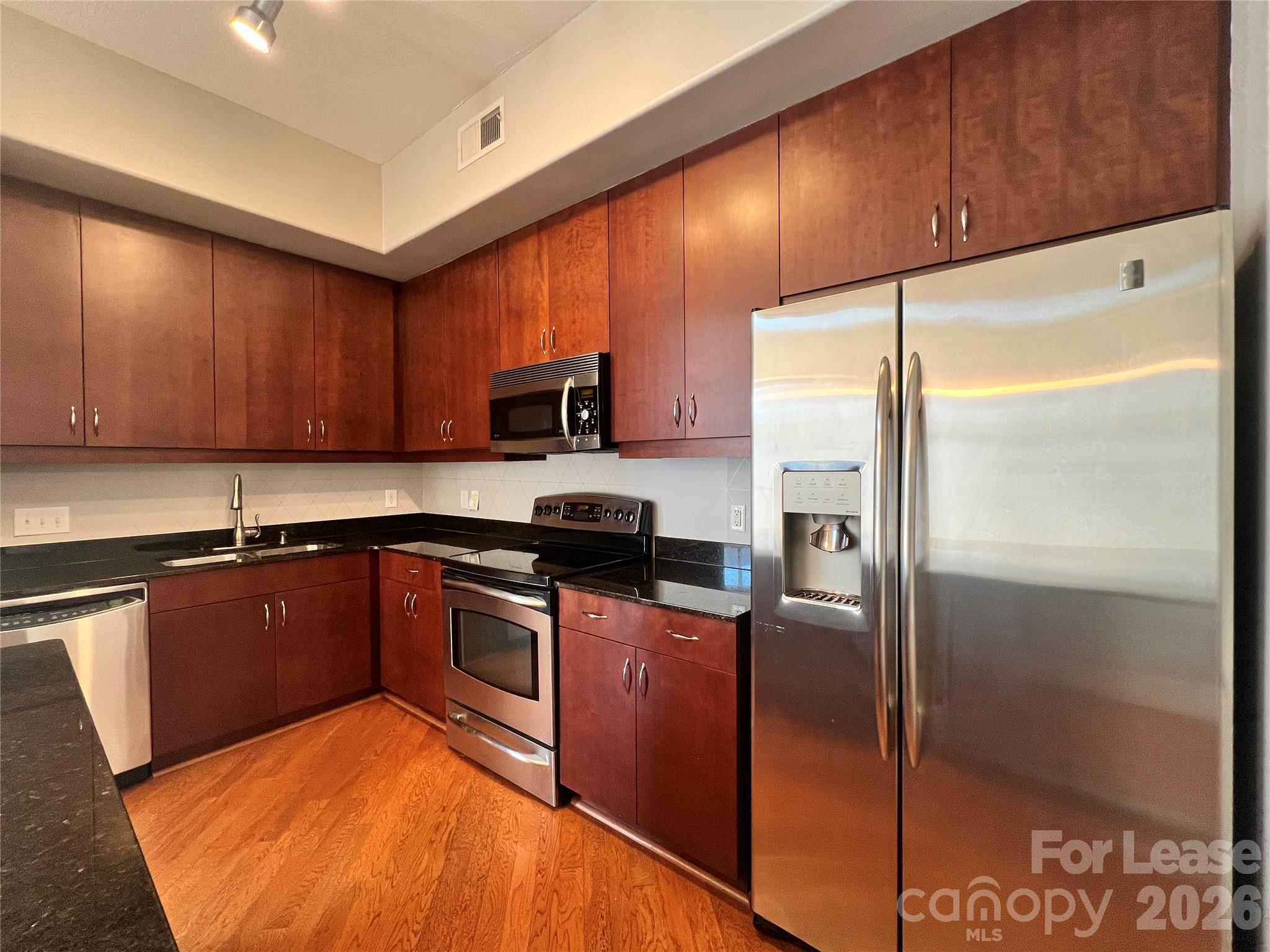 4625 Piedmont Row Drive 706 E Property Photo 4