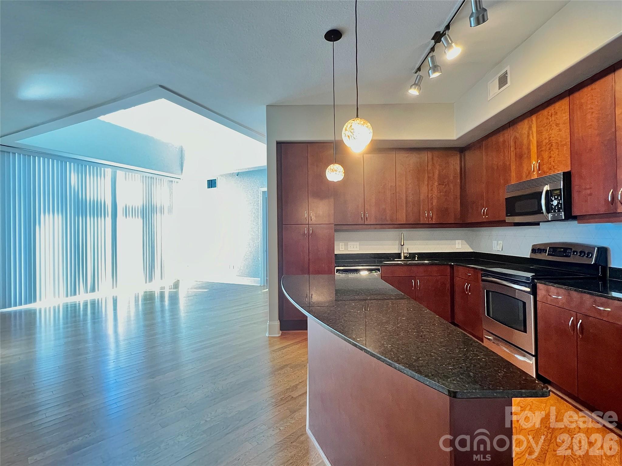 4625 Piedmont Row Drive 706 E Property Photo 6