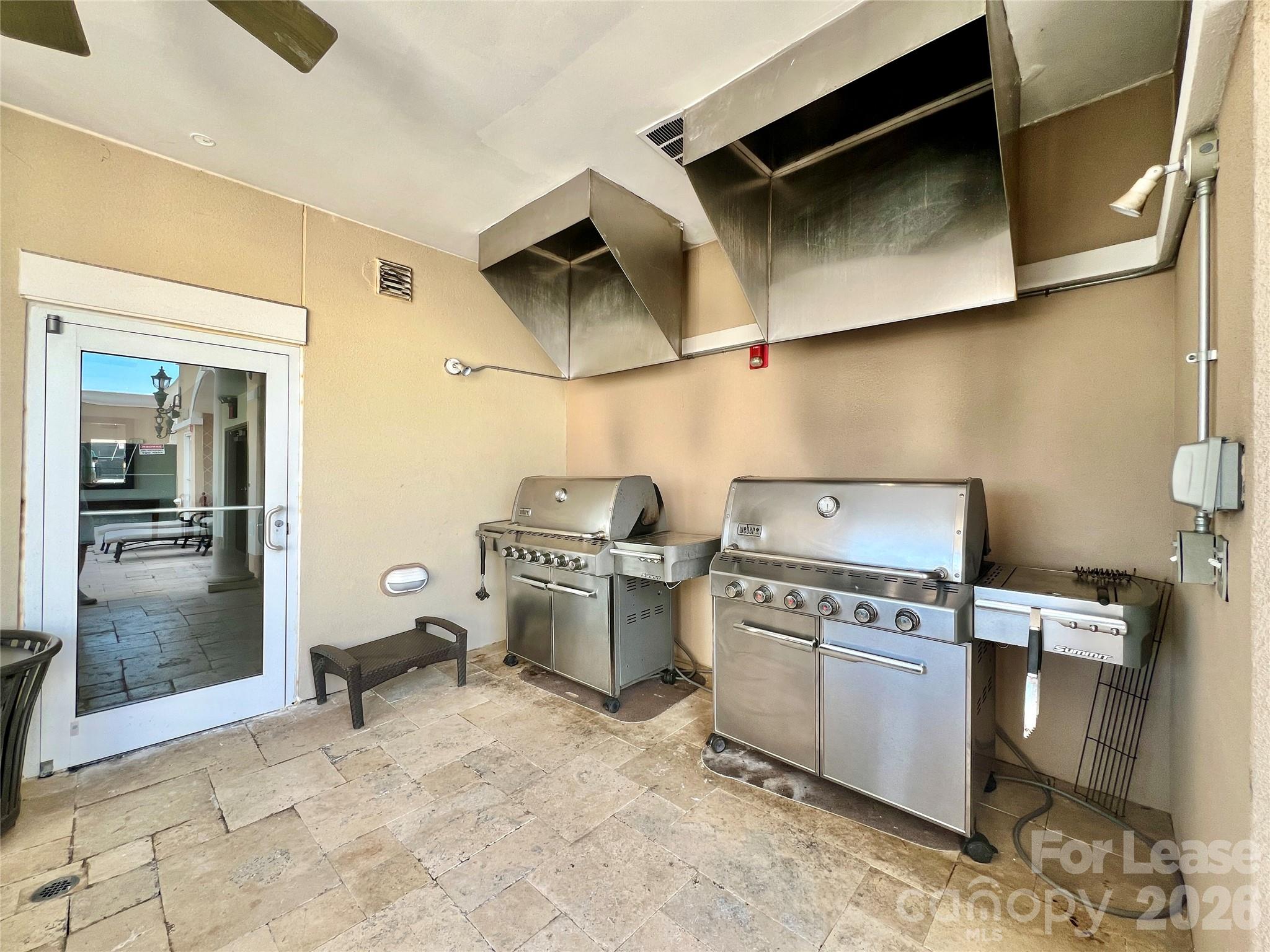 4625 Piedmont Row Drive 706 E Property Photo 28