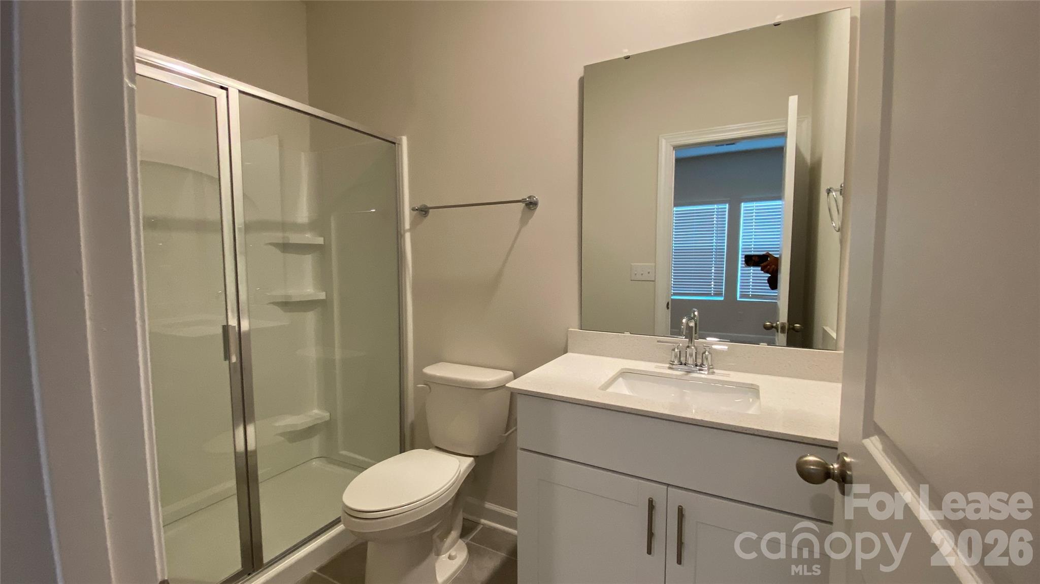 2421 Arbor Loop Drive Property Photo 4