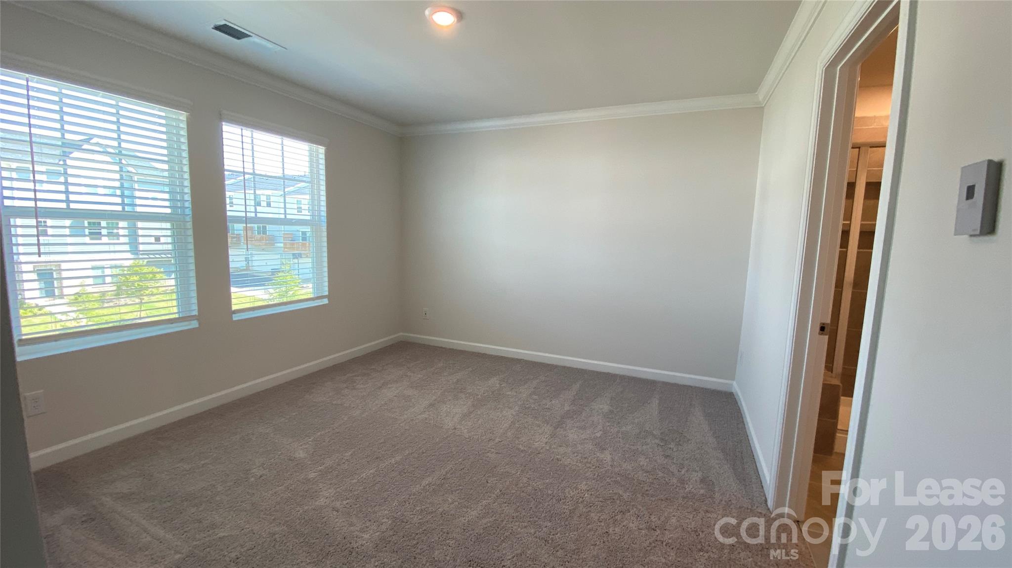 2421 Arbor Loop Drive Property Photo 9