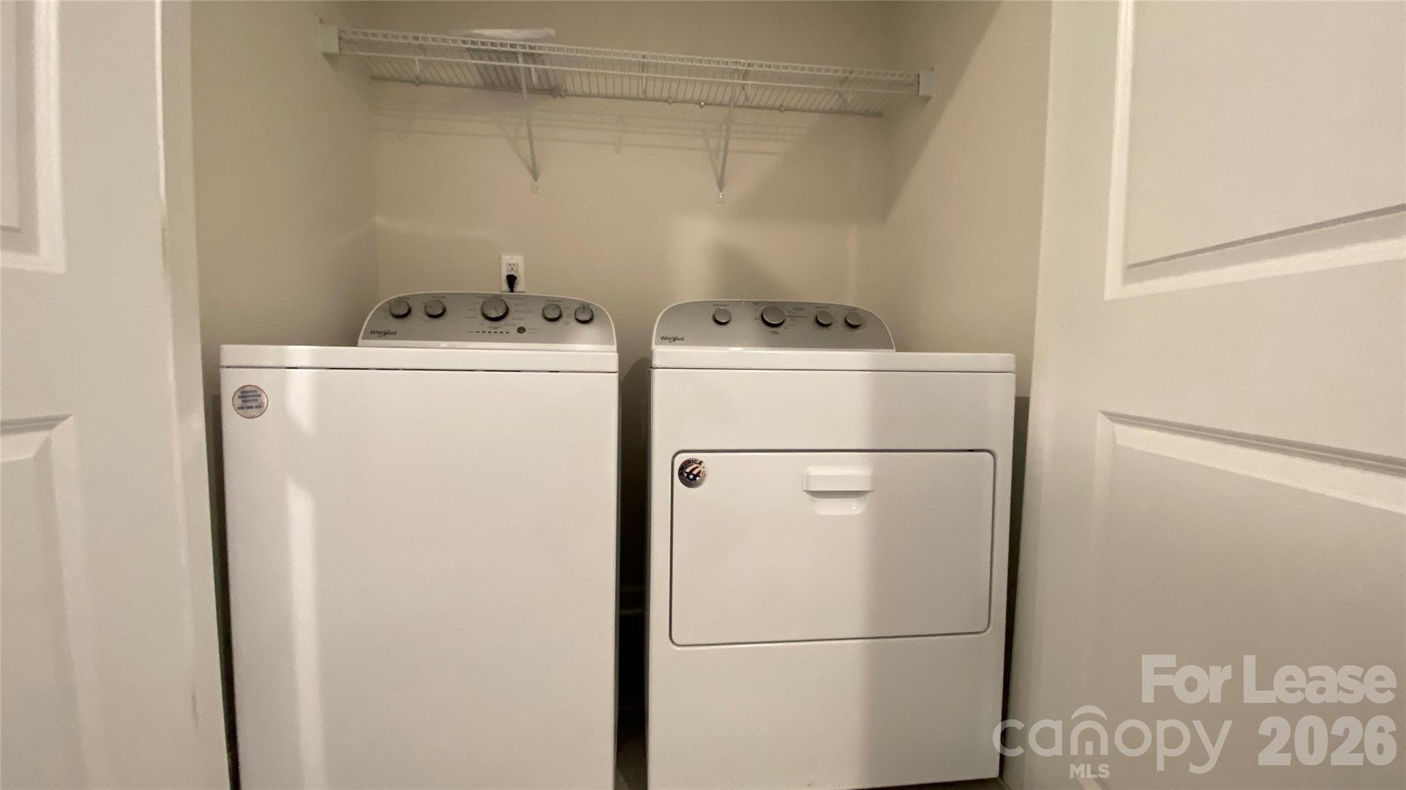 2421 Arbor Loop Drive Property Photo 15