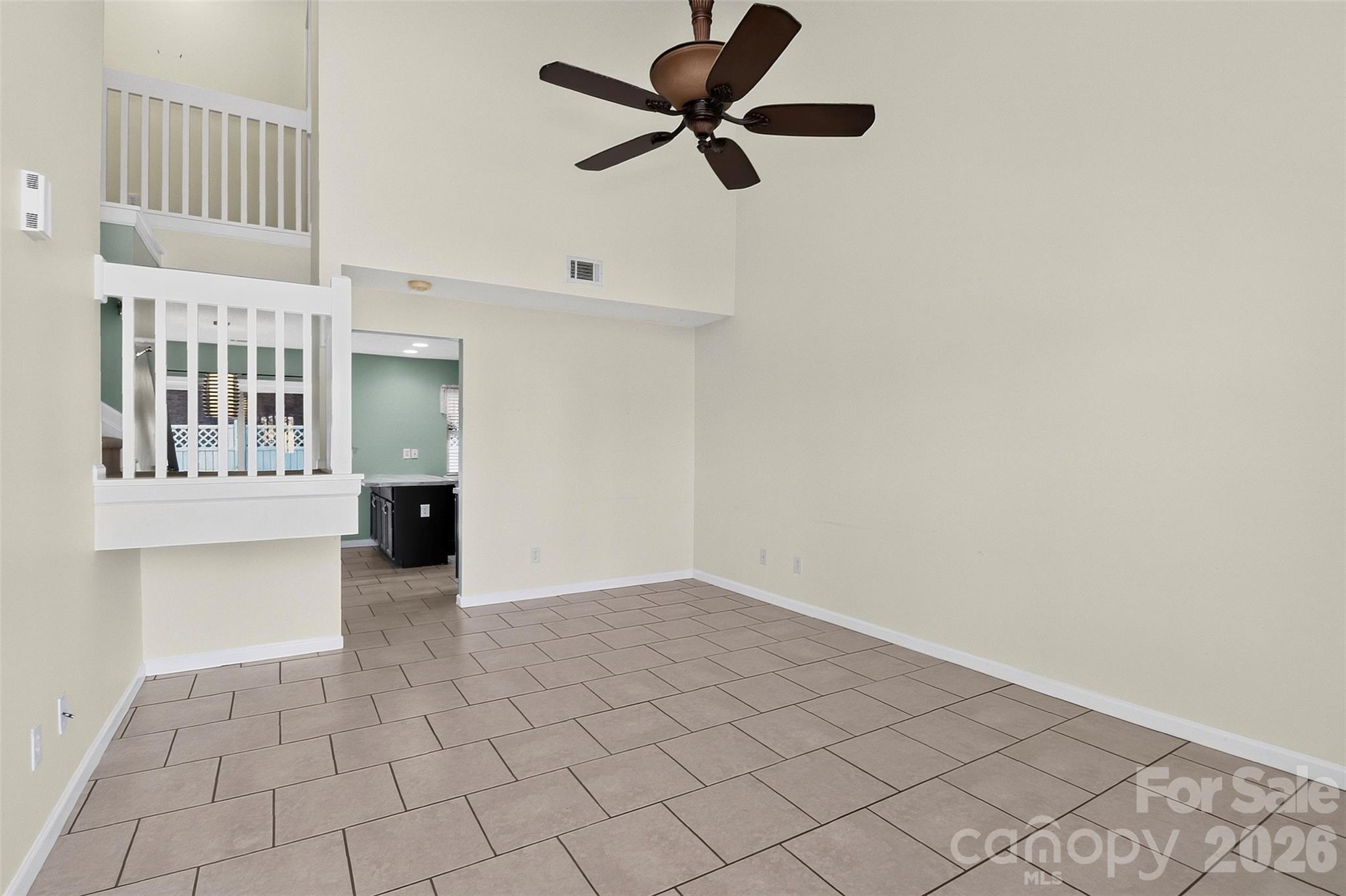 16931 Greenlawn Hills Court Property Photo 4